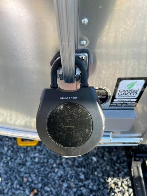 Modern Airstream With Amazing View - 10 To 15 Minutes From Kings Canyon National Park Dunlap 外观 照片