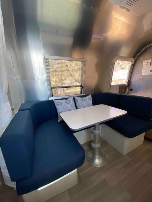Modern Airstream With Amazing View - 10 To 15 Minutes From Kings Canyon National Park Dunlap 外观 照片
