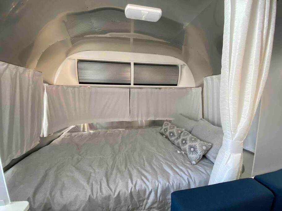 Modern Airstream With Amazing View - 10 To 15 Minutes From Kings Canyon National Park Dunlap 外观 照片